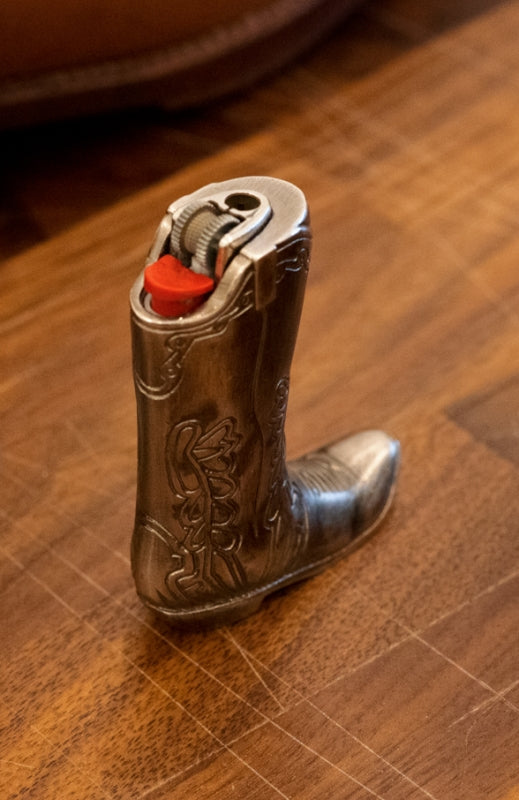 klh-feuerzeug-cowboystiefel-marlboroman image 1