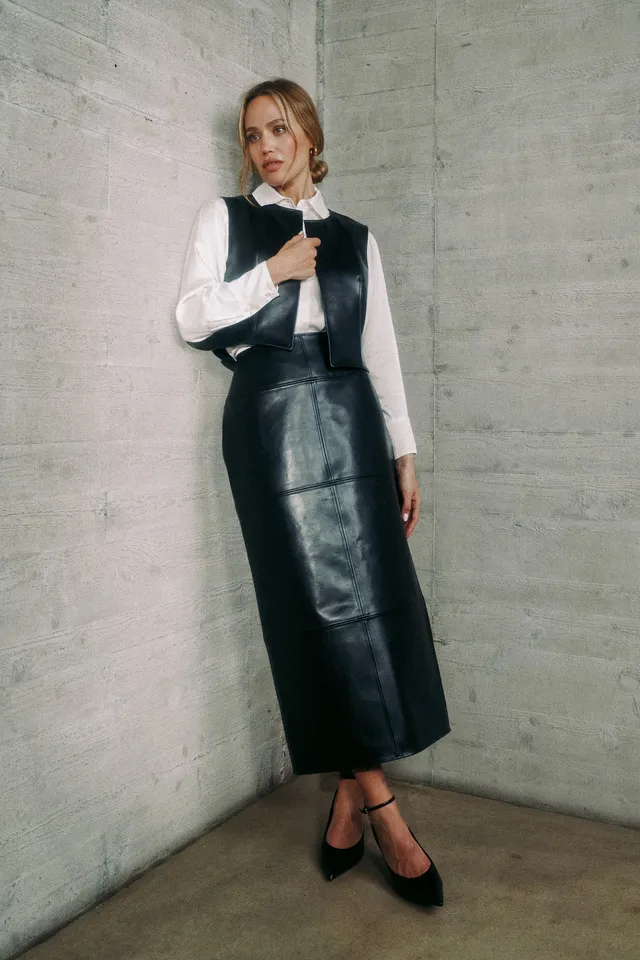 lotta-ludwigson-runa-pencil-skirt-mirum-black-vegan-leather image 1
