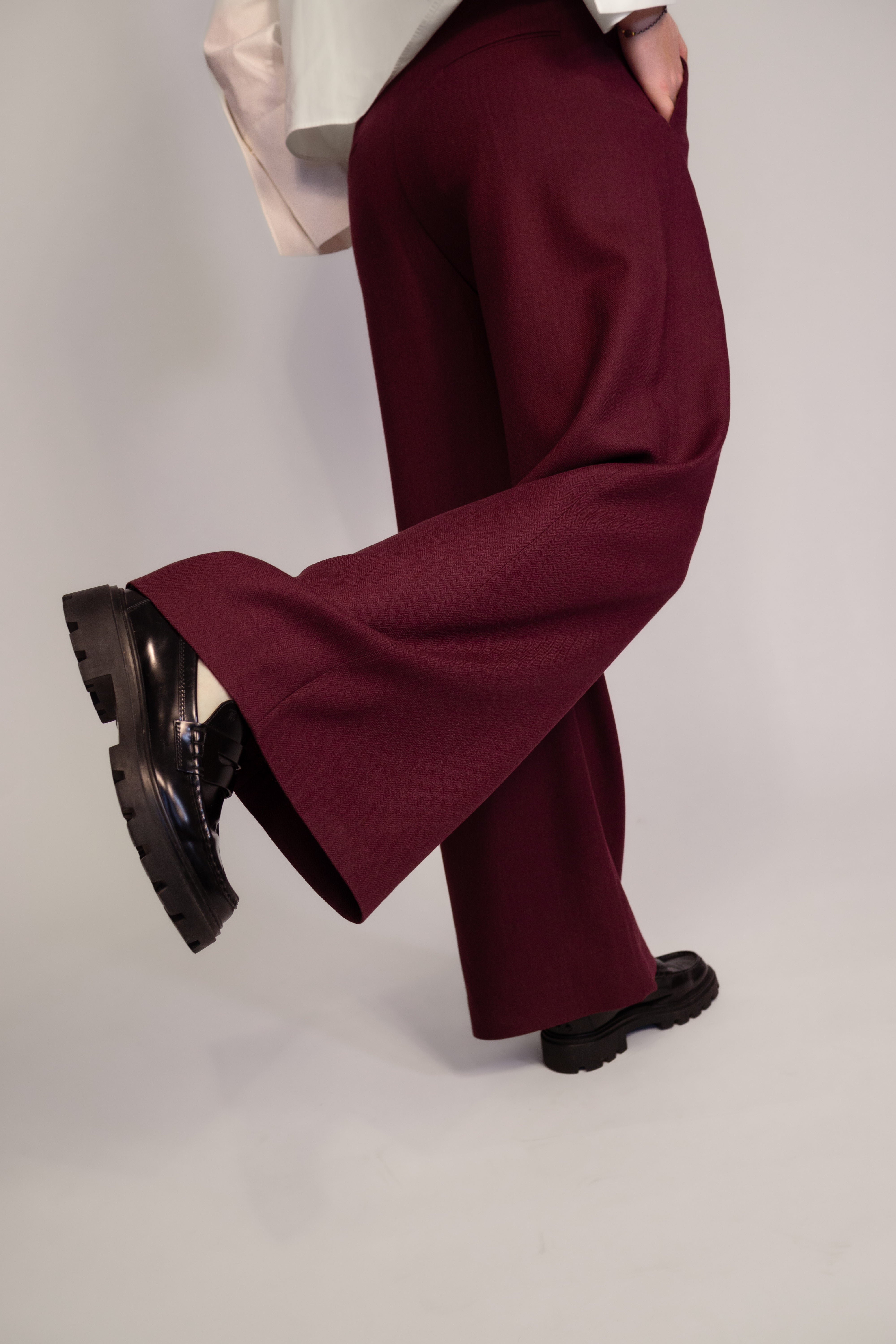 lotta-ludwigson-alva-pants-deep-burgundy-herringbone image 4