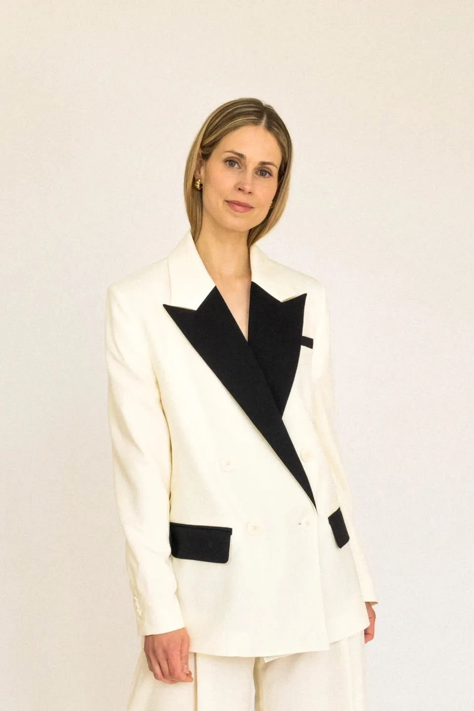 lotta-ludwigson-alva-blazer-color-block-black-white-limited-edition image 1