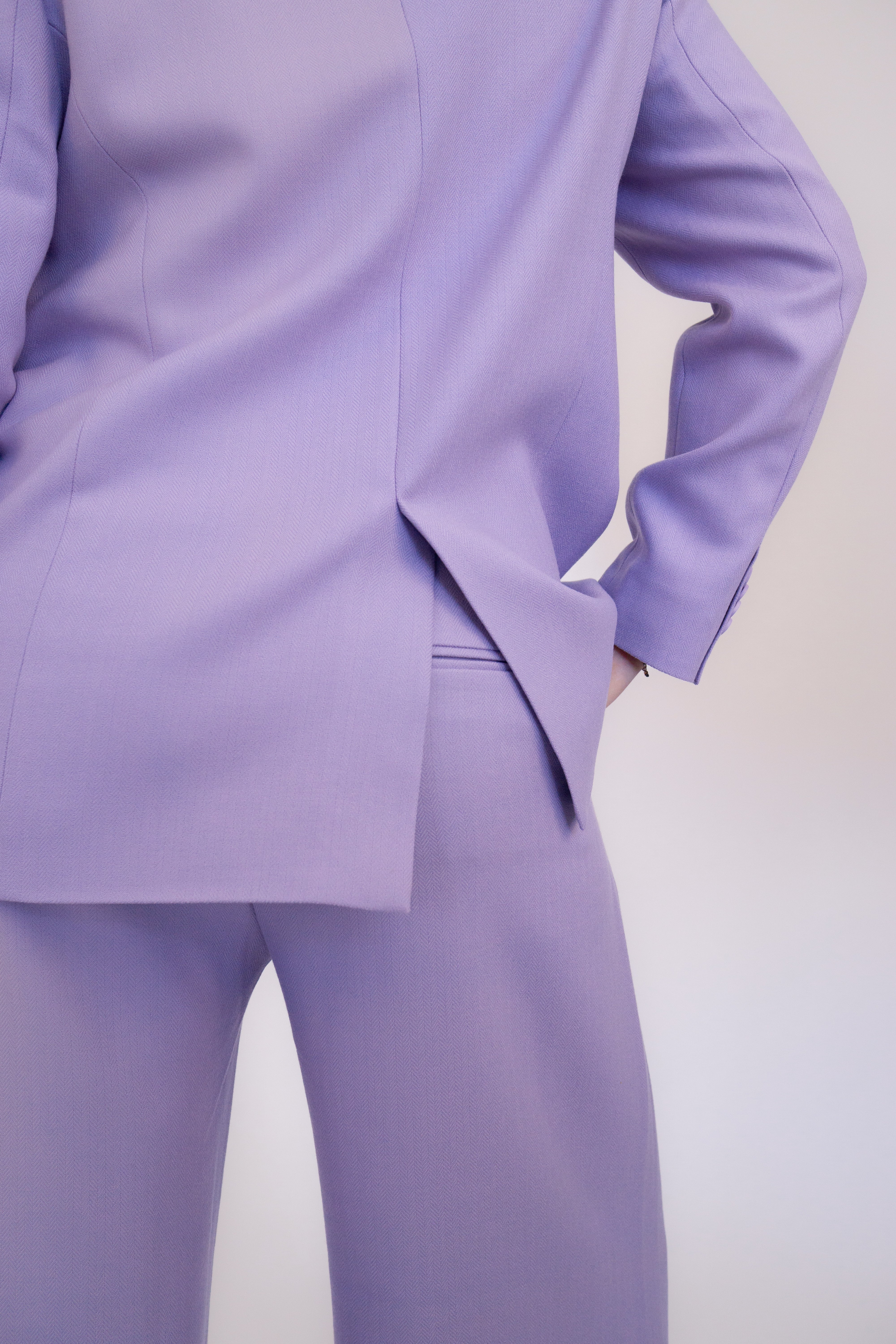 lotta-ludwigson-alva-blazer-pastel-lavender-herringbone image 3