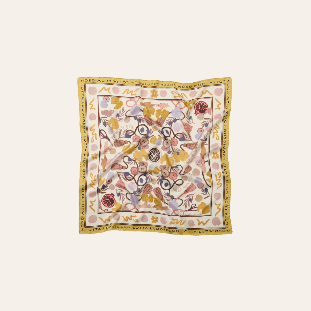 lotta-ludwigson-modern-heritage-silk-foulard-90x90cm image 3