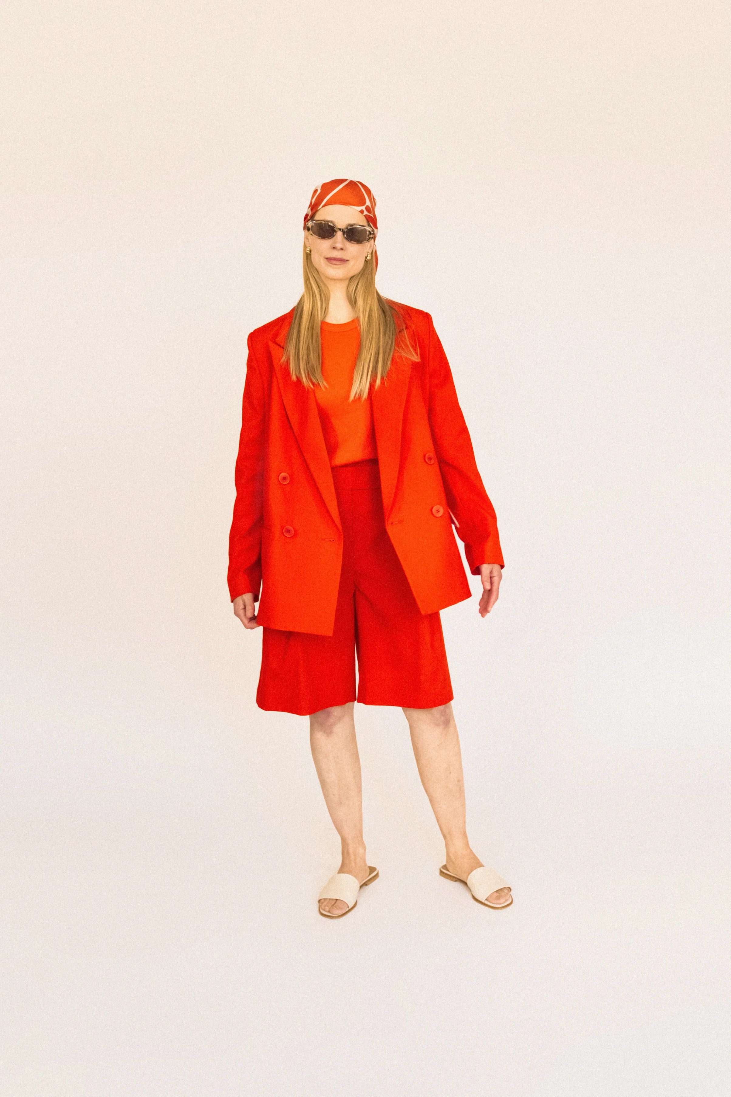 lotta-ludwigson-alva-shorts-tangerine-red image 3