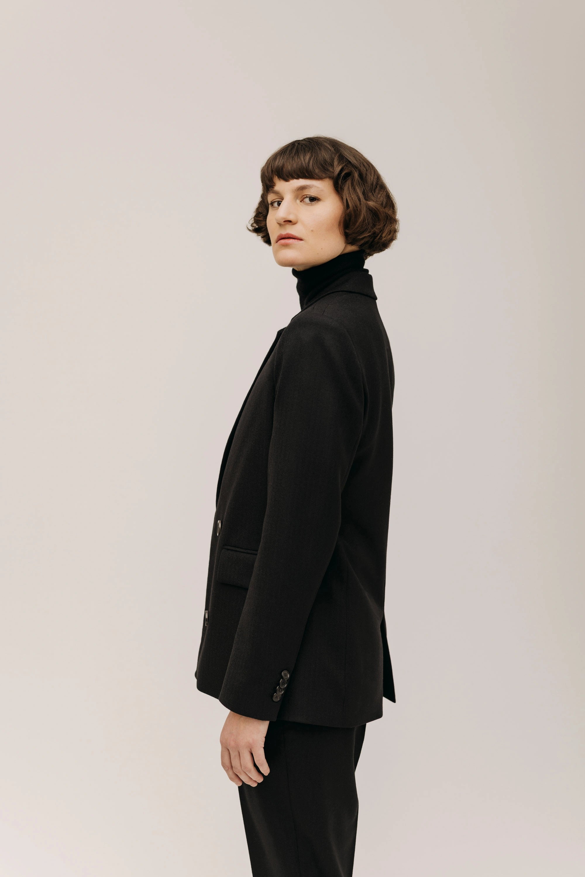 lotta-ludwigson-lotta-blazer-mystic-black image 2
