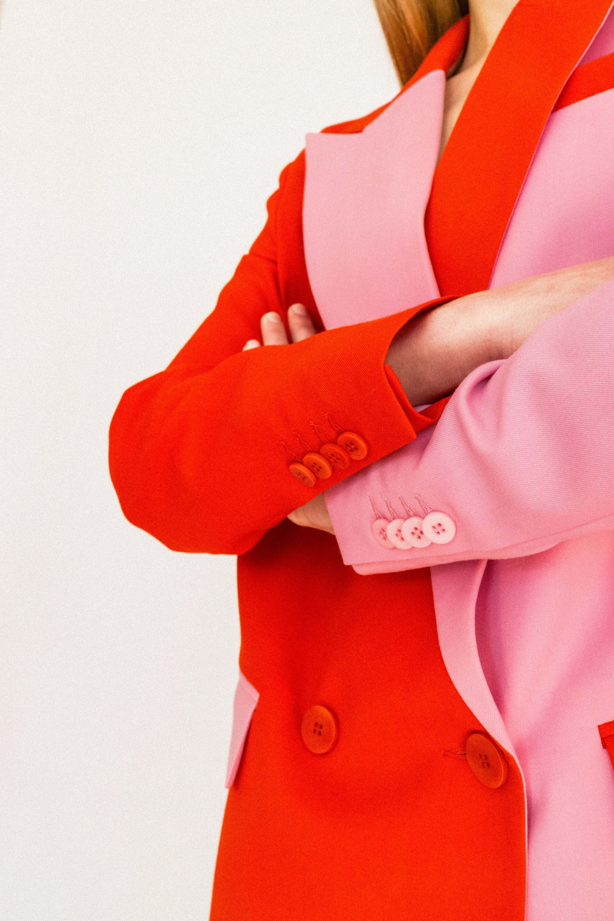 lotta-ludwigson-alva-blazer-color-block-pink-red-limited-edition image 5