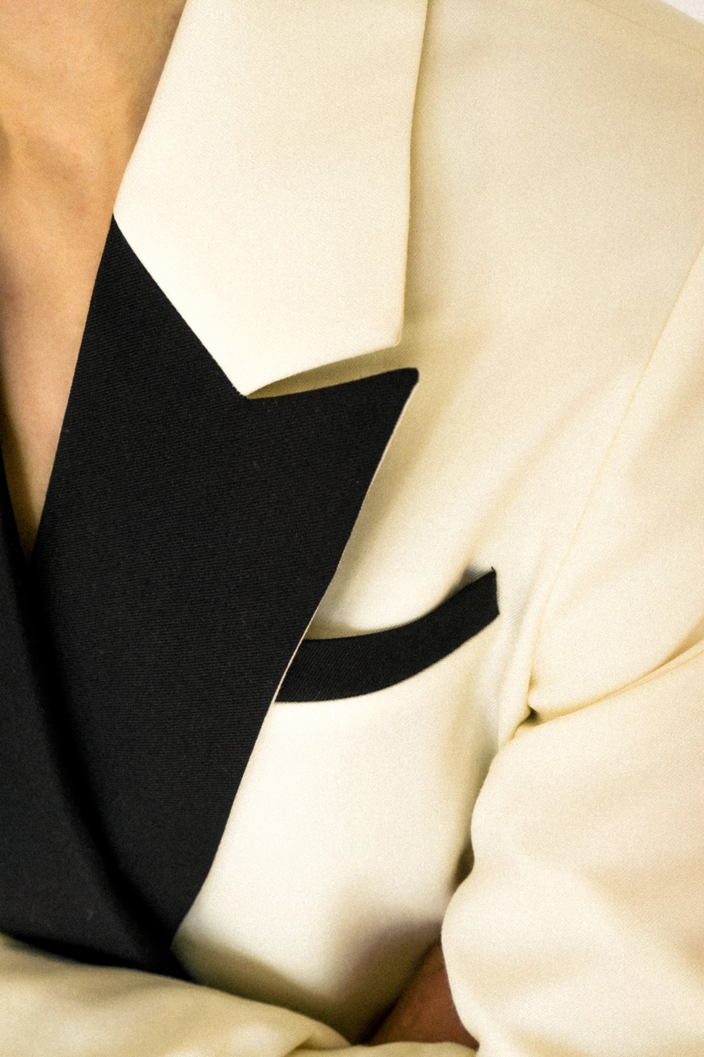 lotta-ludwigson-alva-blazer-color-block-black-white-limited-edition image 6