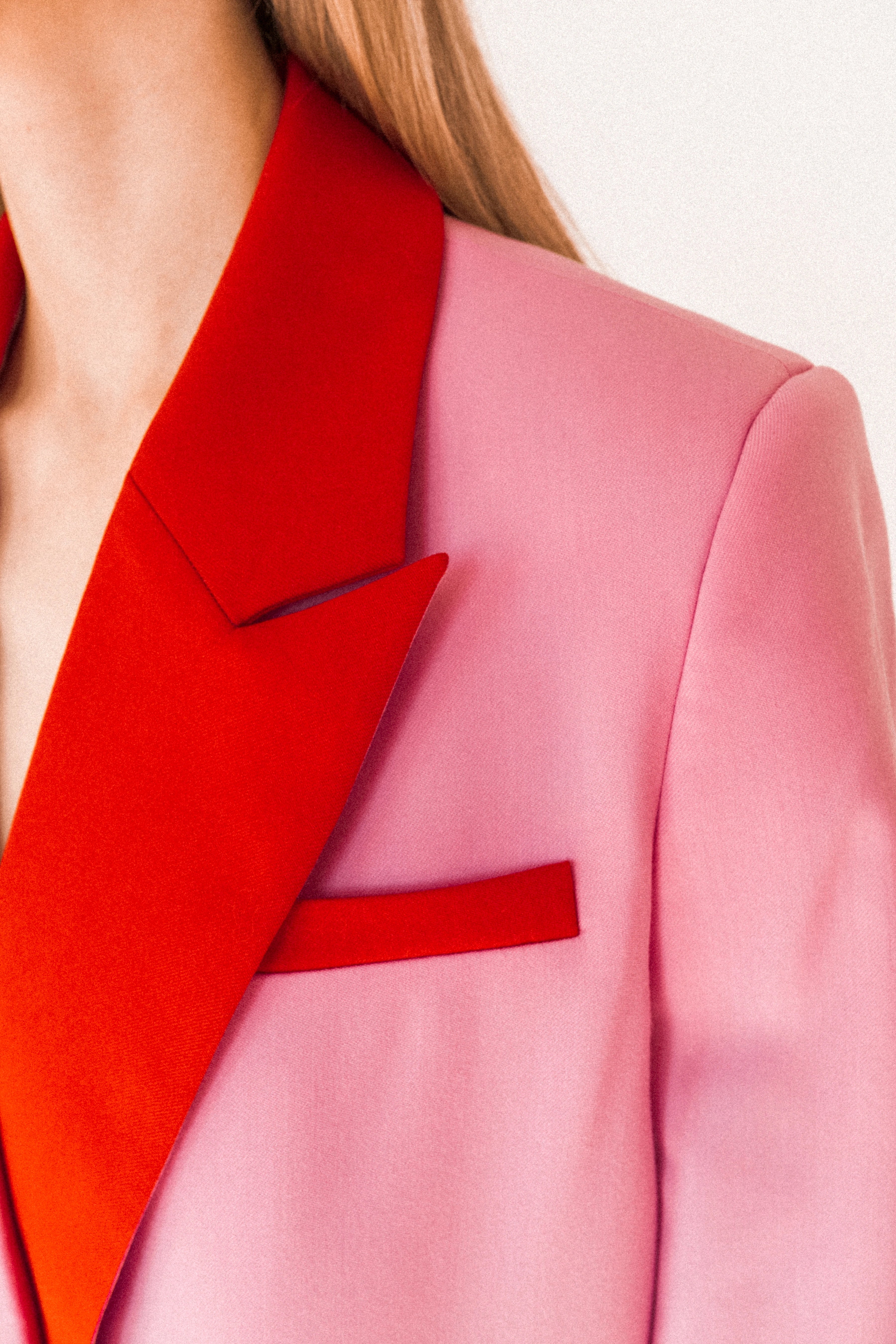 lotta-ludwigson-alva-blazer-color-block-pink-red-limited-edition image 3