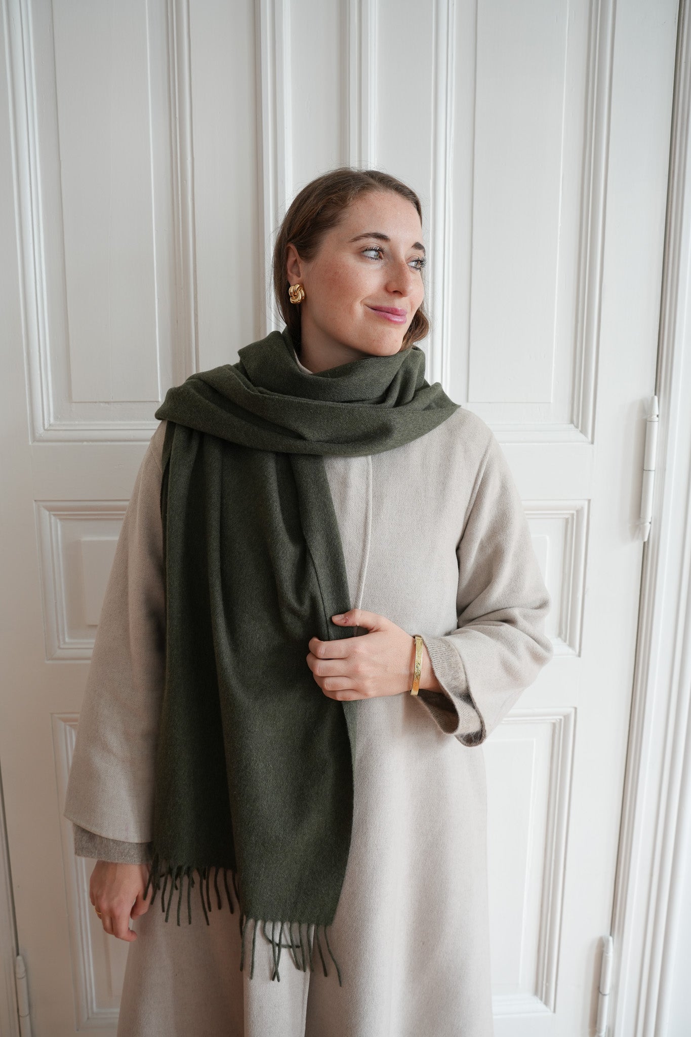 lotta-ludwigson-oversized-cashmere-scarf image 3