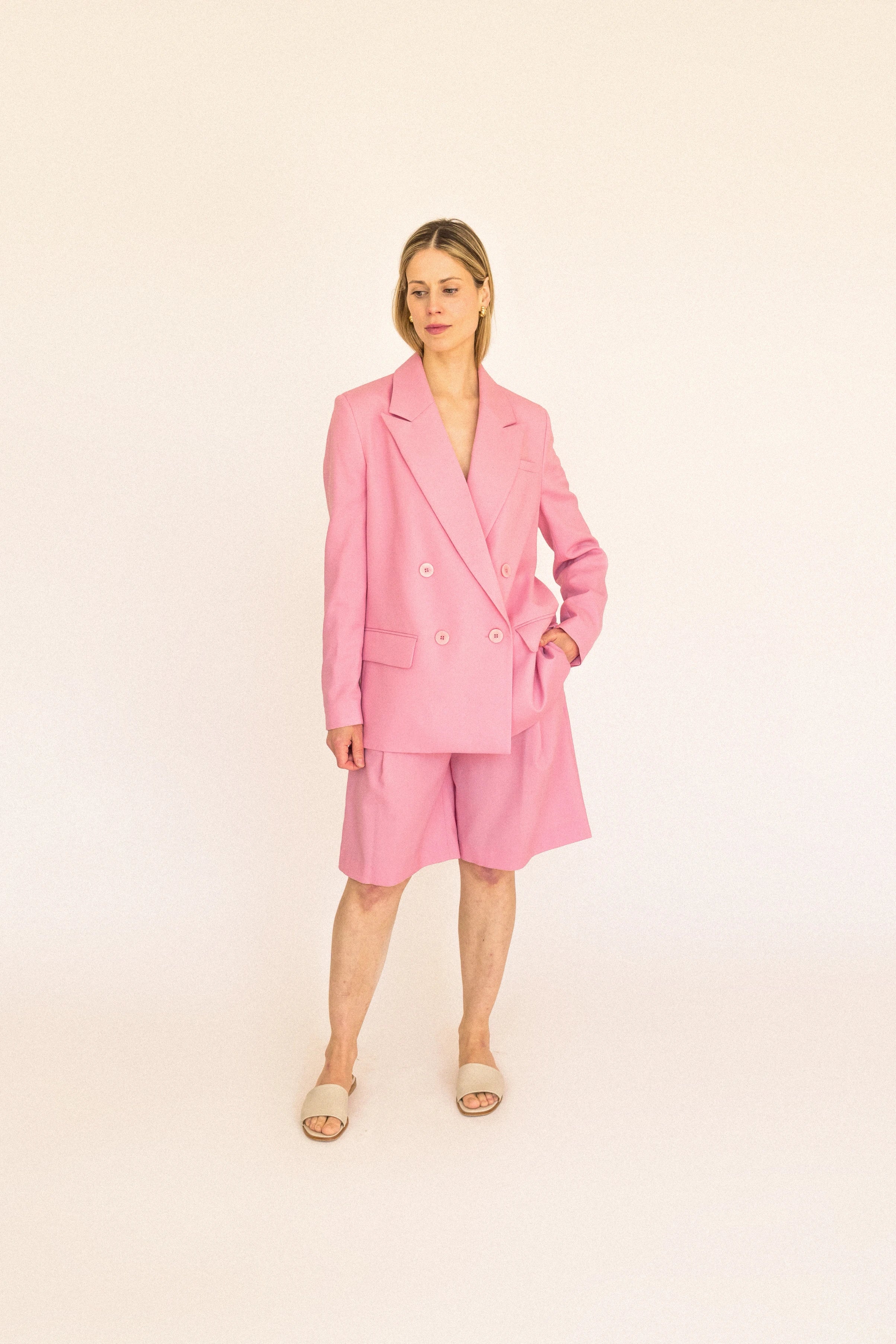 lotta-ludwigson-alva-shorts-candy-pink-high-waist-weitbein image 7