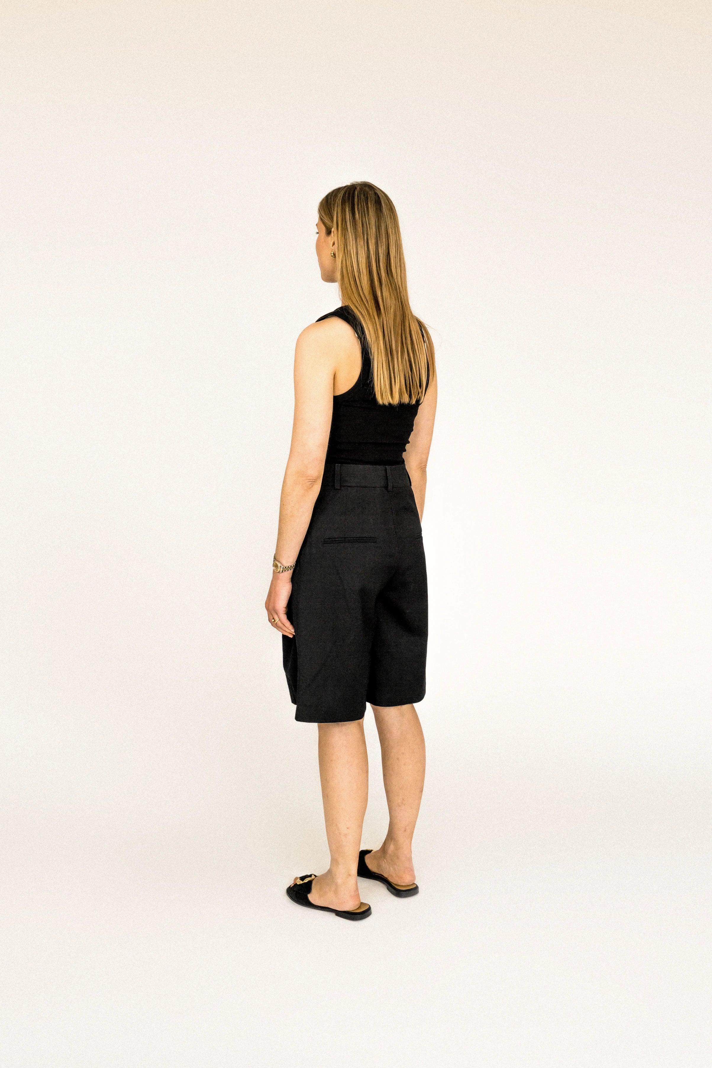 lotta-ludwigson-alva-shorts-tuxedo-black image 6