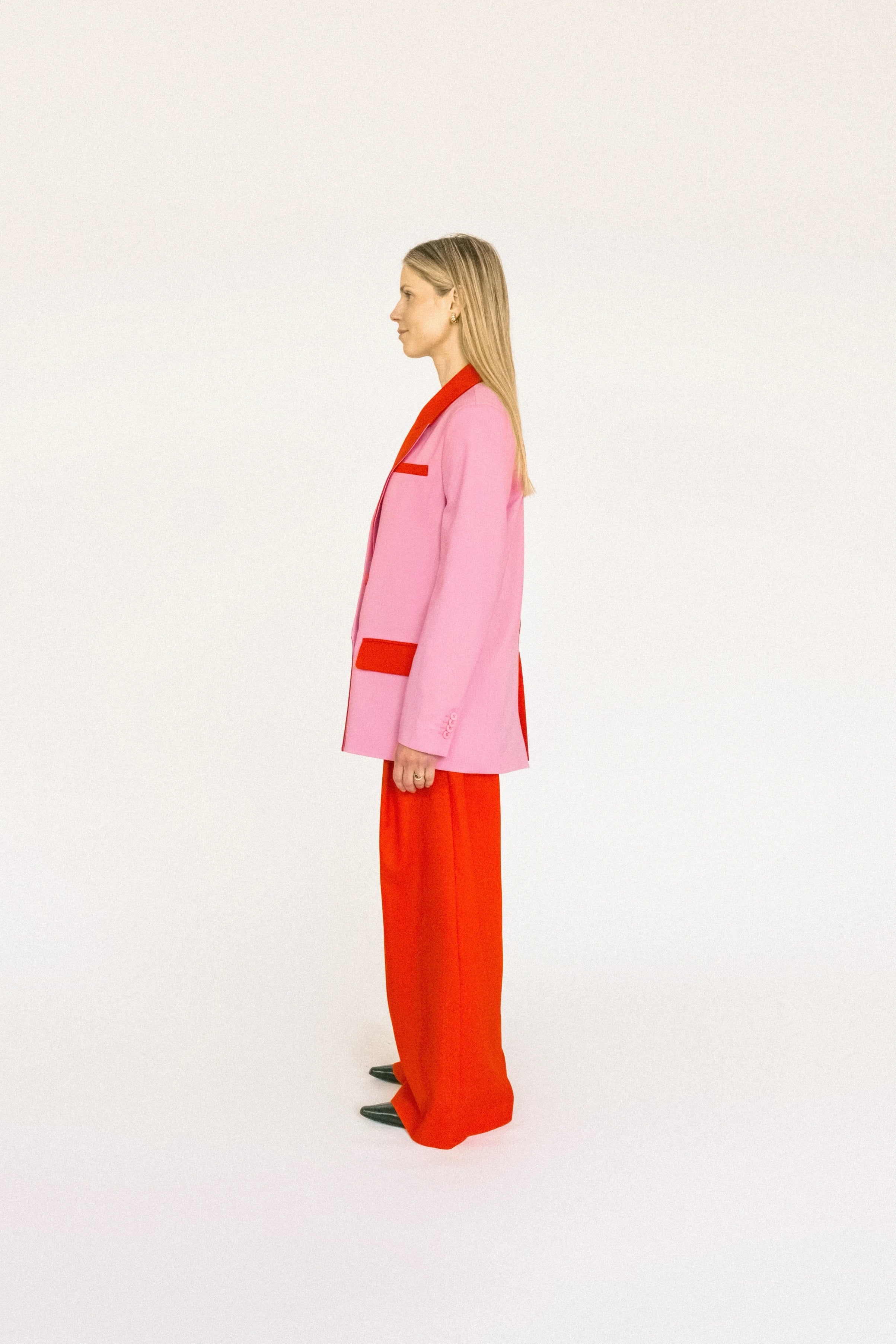 lotta-ludwigson-alva-blazer-color-block-pink-red-limited-edition image 8