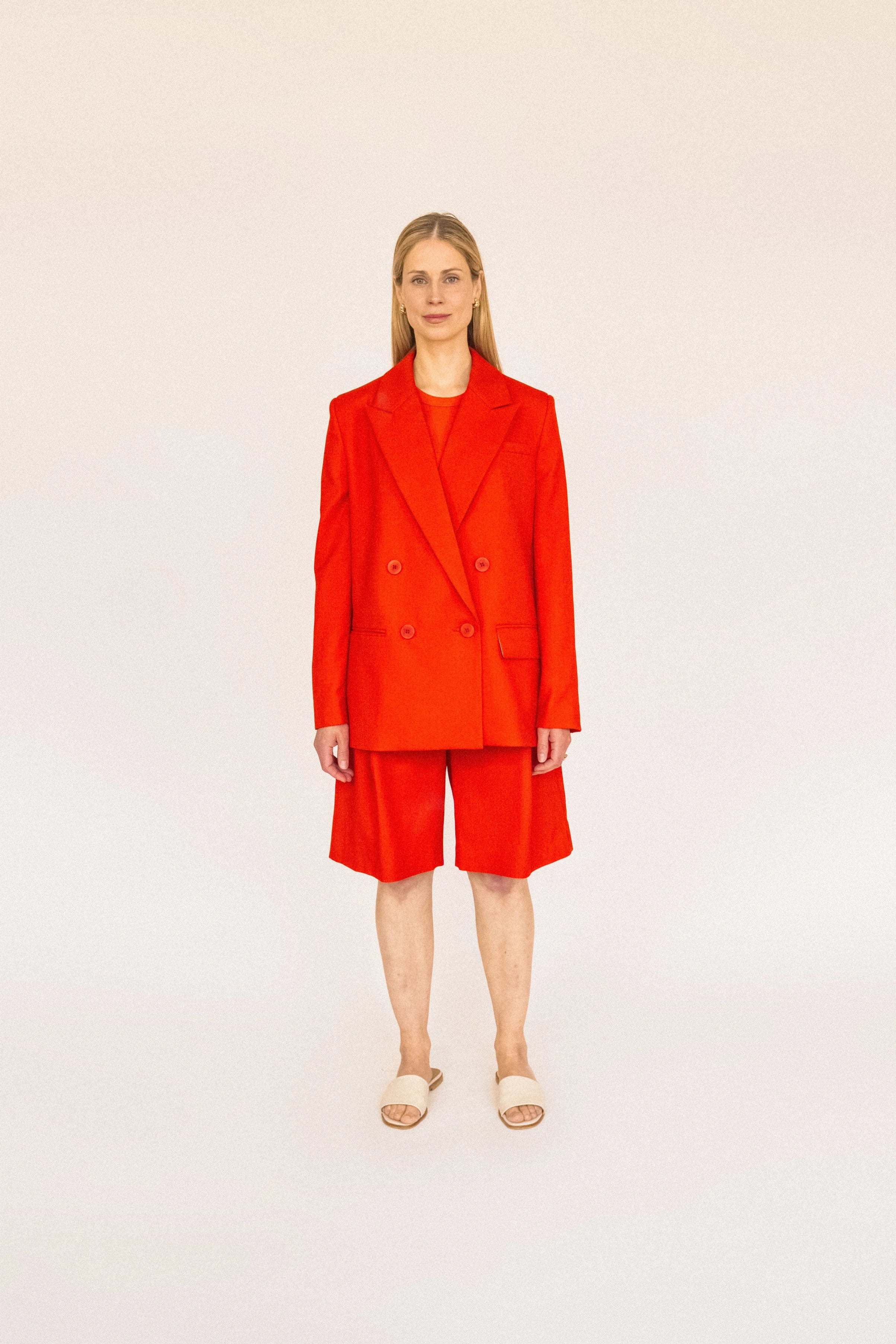 lotta-ludwigson-alva-shorts-tangerine-red image 4