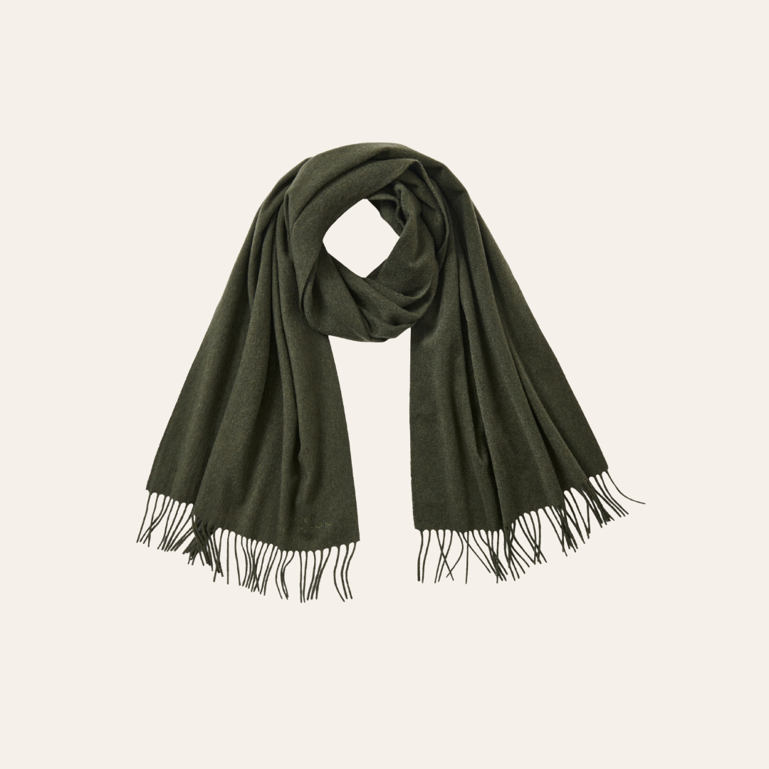 lotta-ludwigson-oversized-cashmere-scarf image 4