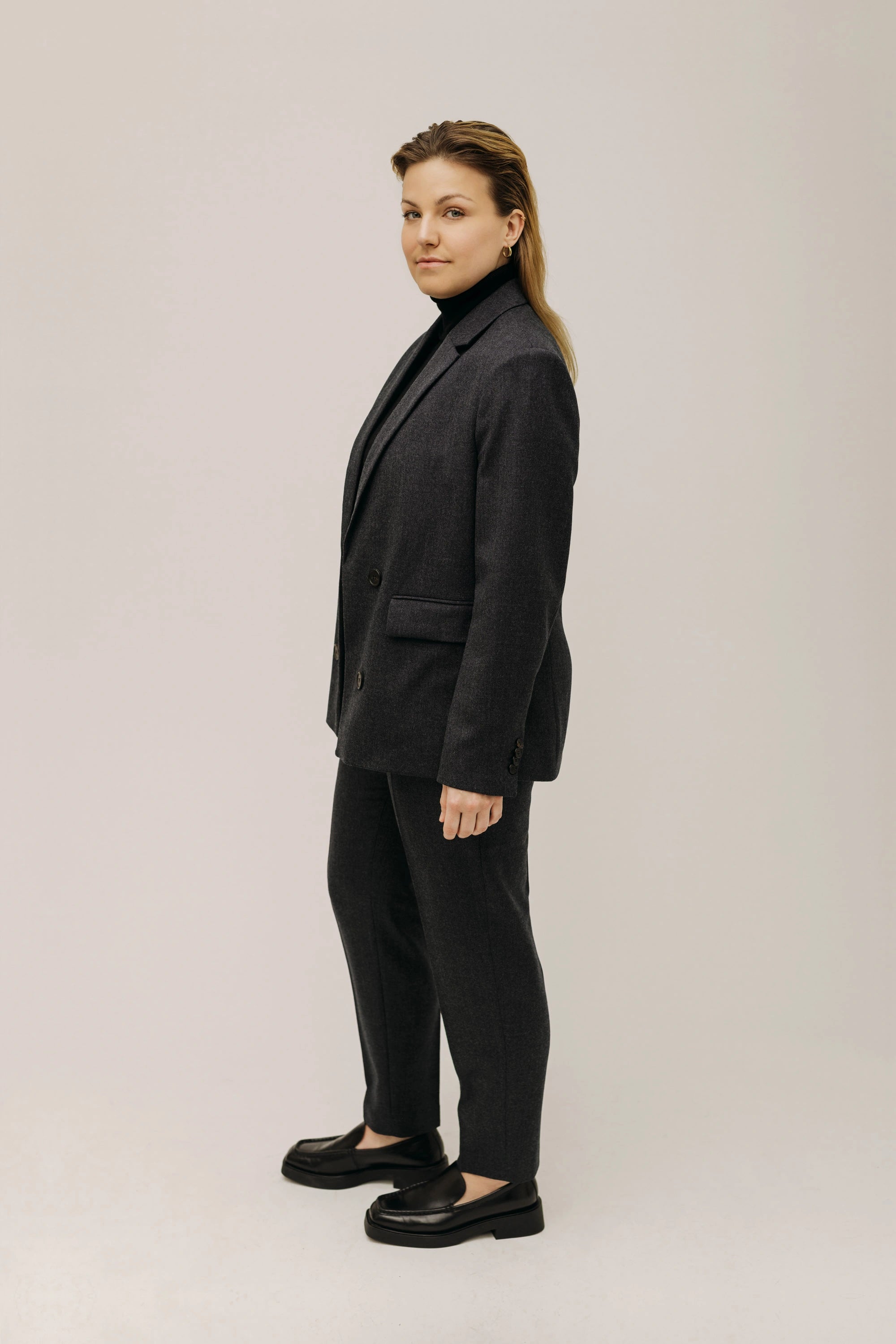 lotta-ludwigson-lotta-blazer-stormy-grey image 3