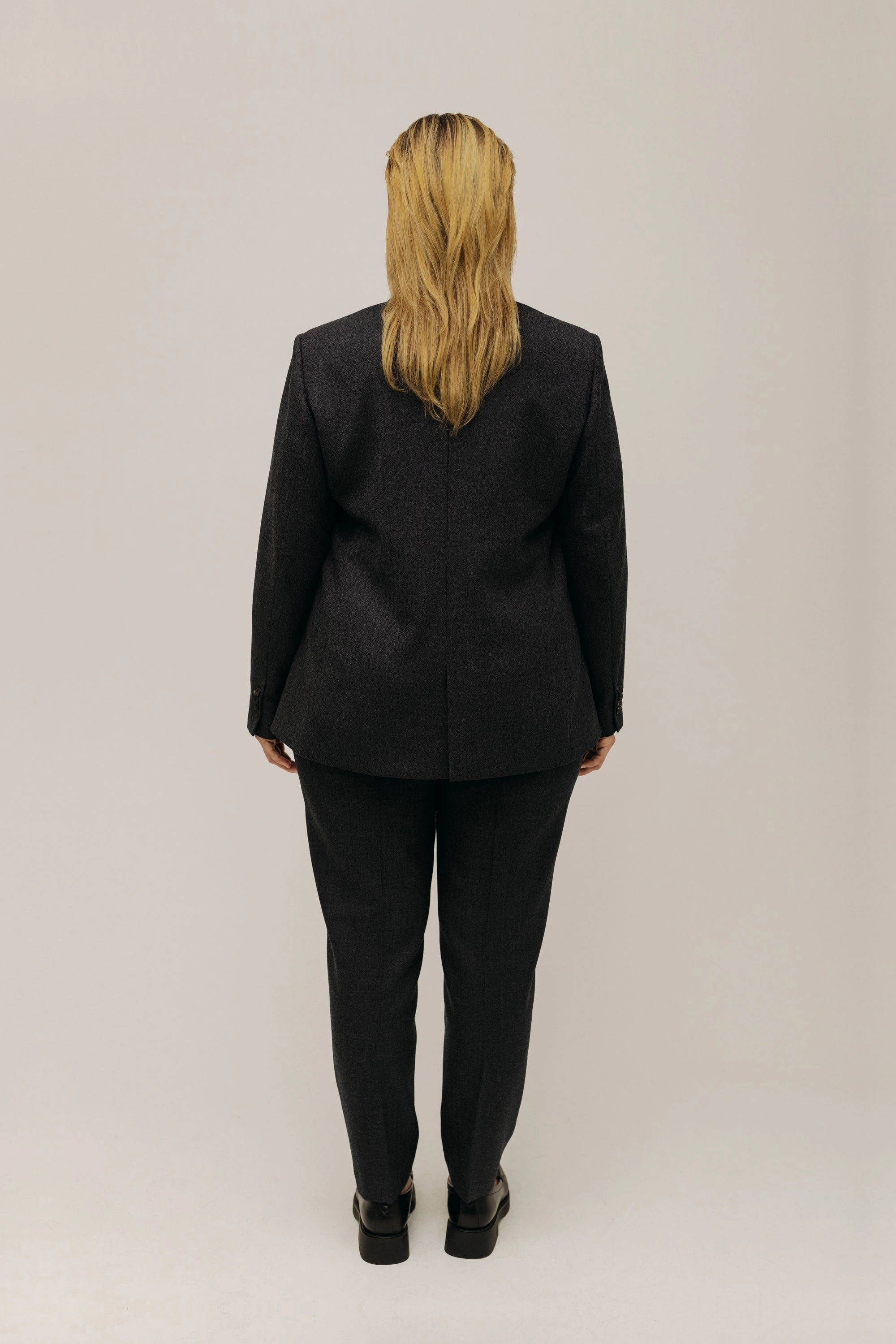 lotta-ludwigson-lotta-blazer-stormy-grey image 4
