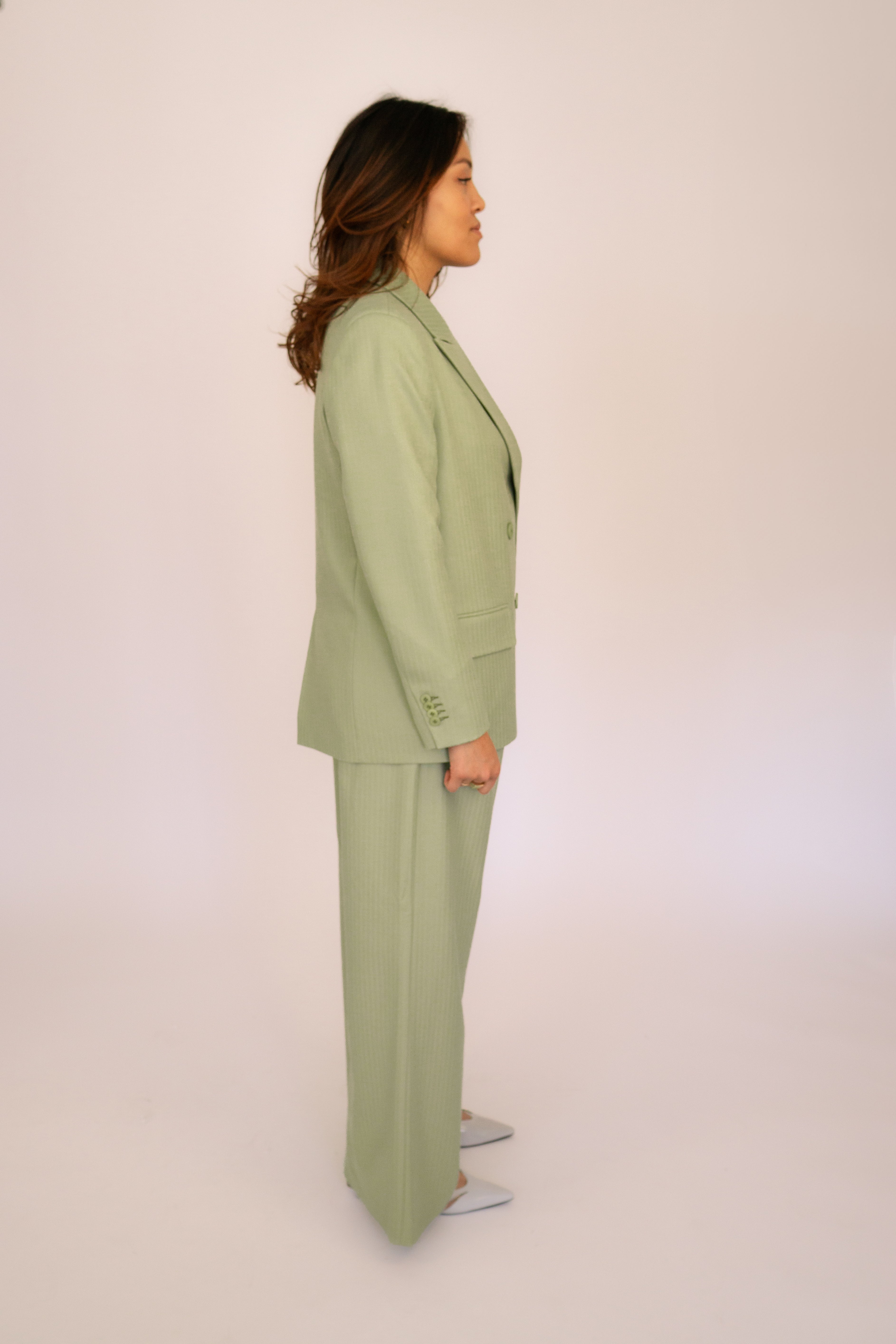 lotta-ludwigson-alva-blazer-sage-green-herringbone-woll-blazer-doppelreihig image 5