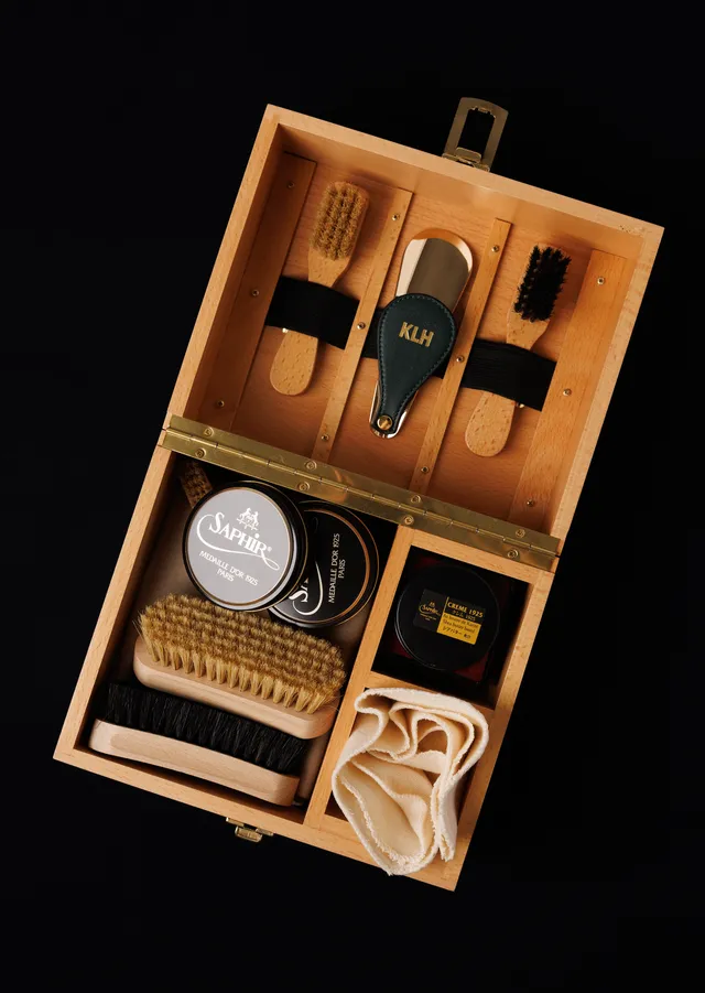klh-schuhpflegebox-aus-massiver-buche-6-b-rsten-poliertuch-reiseschuhl-ffel-und- image 1