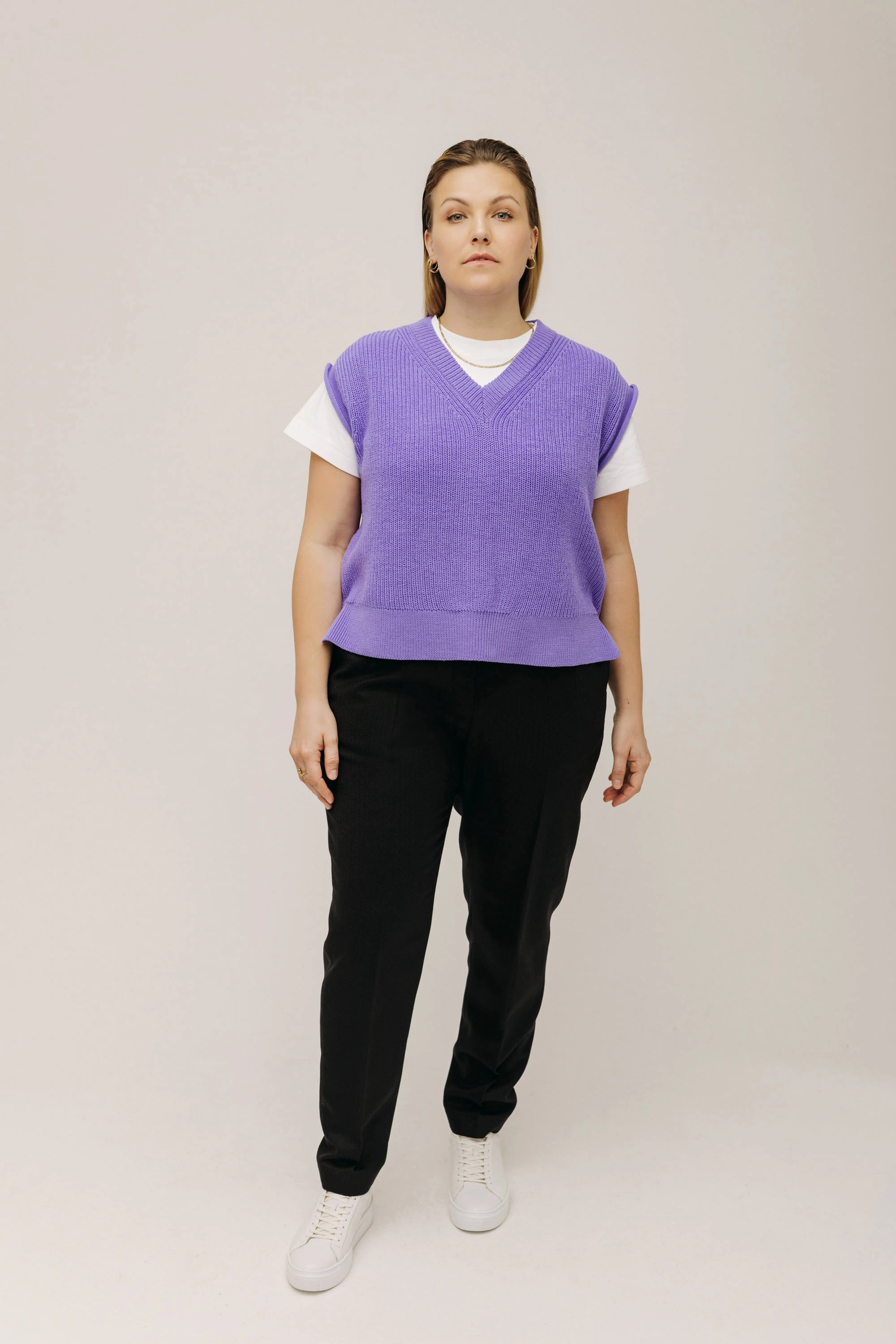 lotta-ludwigson-svea-sweater-vest-bright-lavender image 6