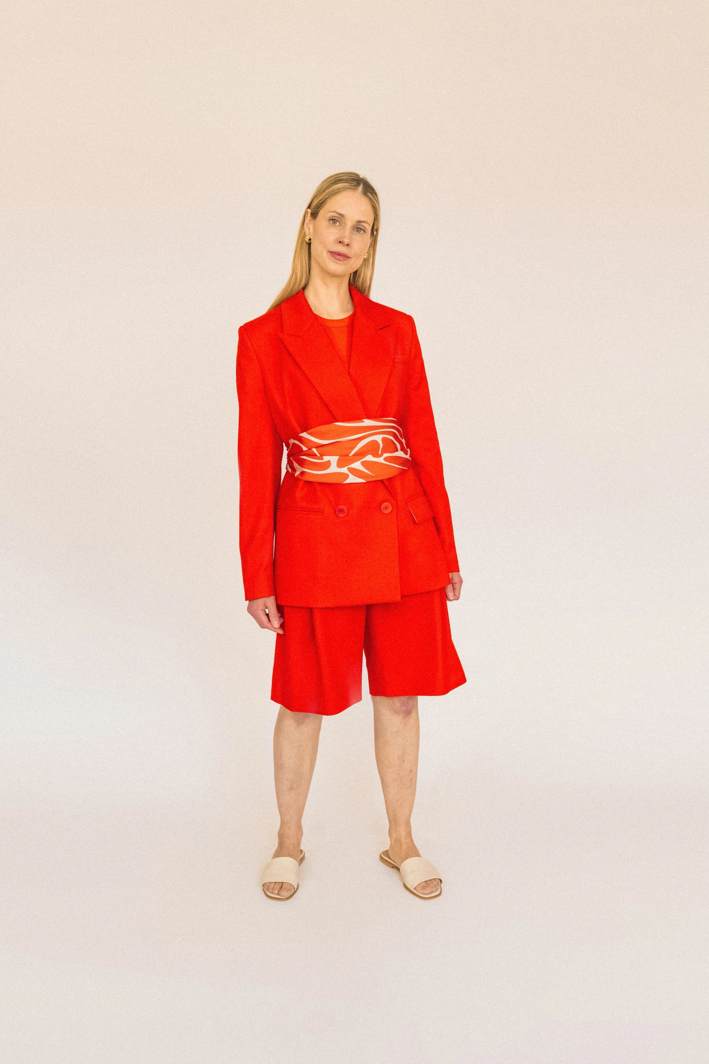 lotta-ludwigson-alva-shorts-tangerine-red image 1