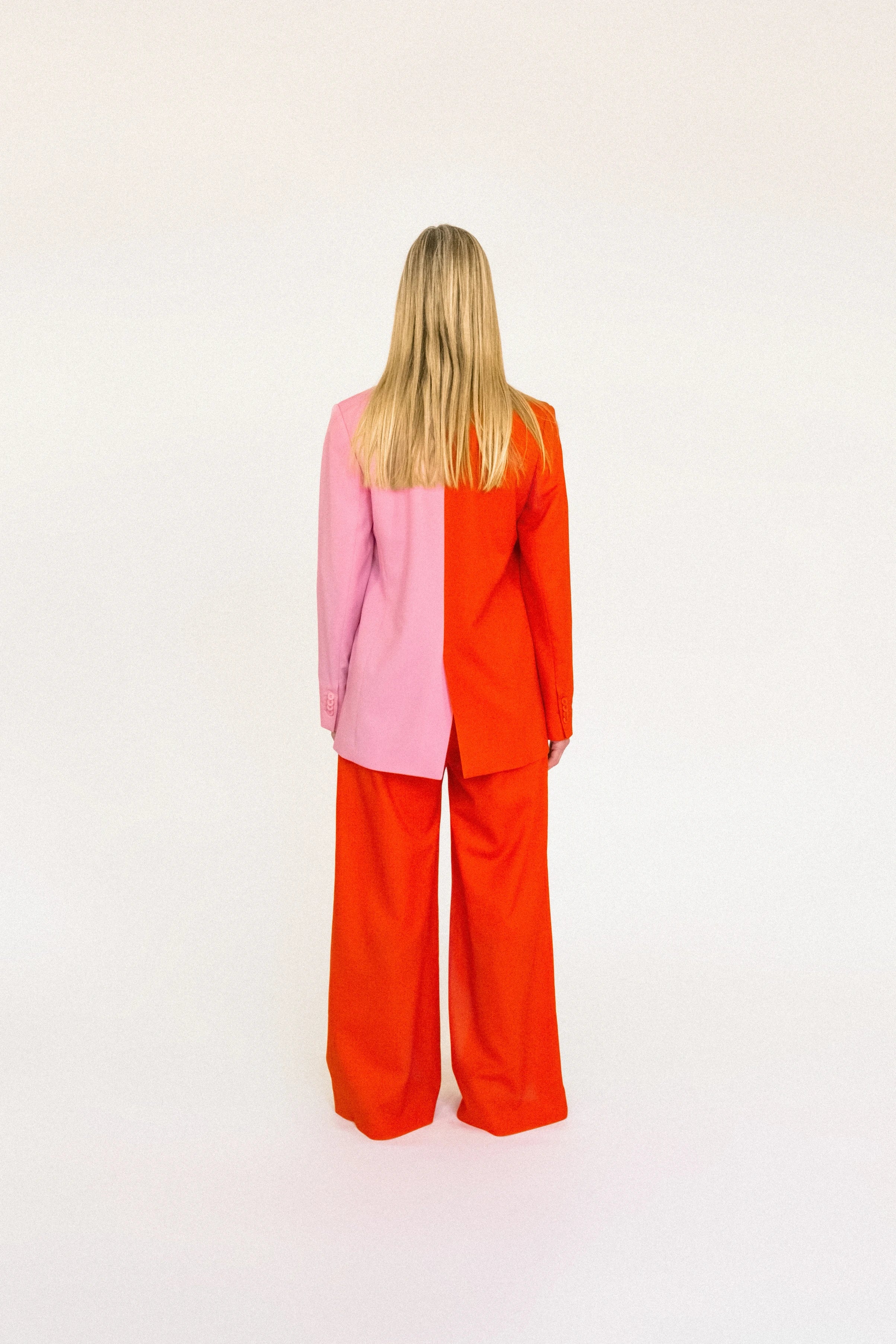 lotta-ludwigson-alva-blazer-color-block-pink-red-limited-edition image 7